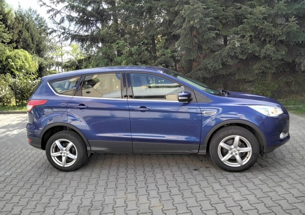 Ford Kuga cena 49700 przebieg: 133320, rok produkcji 2016 z Ustroń małe 137